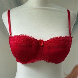 Red lace European bra.  Size 32B.  Padded. Excellent condition.